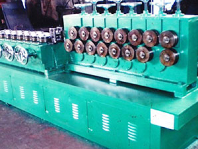 straightening machine